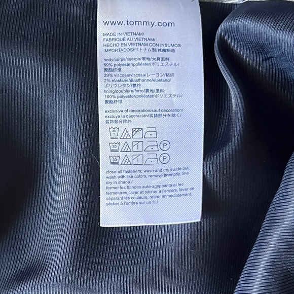 Tommy Hilfiger - Grey Short Checkered Skirt - Picture 8 of 8